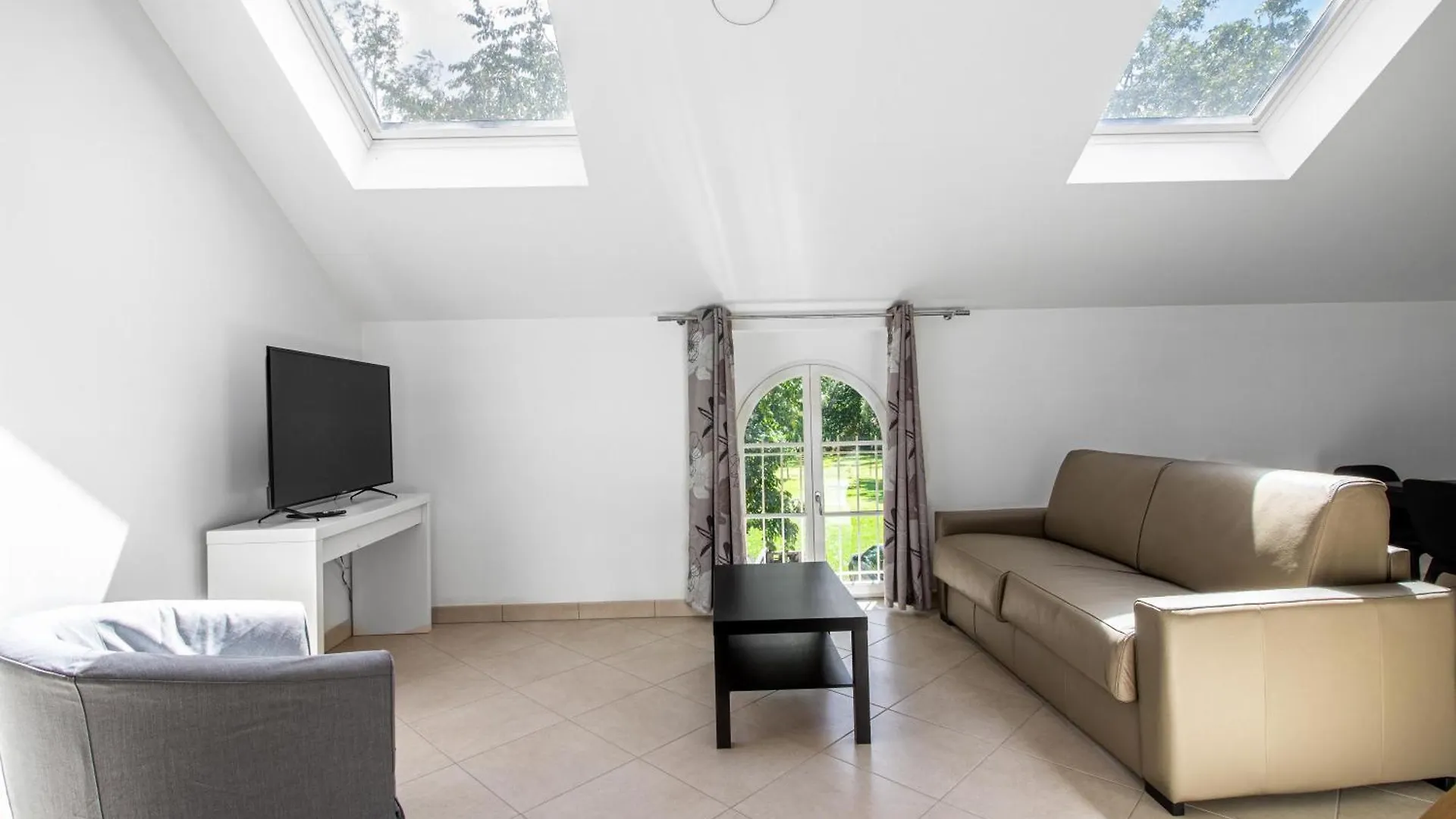 Sweet-Gerson, Calme, Proche Gare, Parking Prive Apartment Roeser Luxembourg